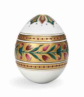 A RUSSIAN PORCELAIN EASTER EGG, PROBABLY BY THE IMPERIAL PORCELAIN FACTORY, CIRCA 1870. Of Pan-Slavic design, decorated in raised enamels with foliage reserved against a gilt ground, between two bands of dots. Digital Graphics Art, Egg Decor, Russian Porcelain, Pysanky Eggs, Russian Folk Art, Easter Egg Designs, Porcelain Eggs, Egg Crafts, Faberge Eggs