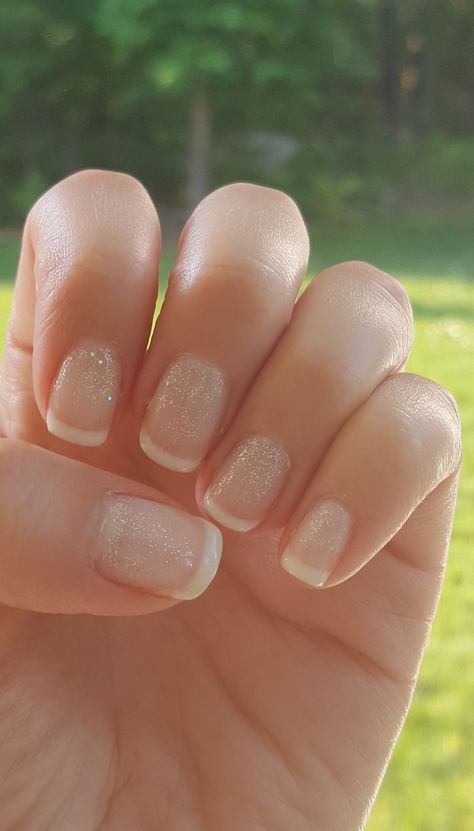 Sparkle Dip Nails, French Tip Gel Manicure, Nails With Ombre, French Gel Manicure, Sparkly French Tip Nails, Sparkle French Manicure, French Tip Gel, Short Natural Nails, French Tip Gel Nails