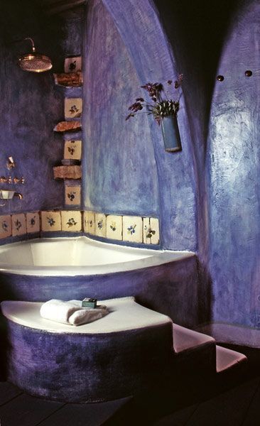 Rustic Tile, Earthship Home, Purple Bathrooms, Casa Country, Cob House, Architectural Styles, Purple Walls, Earthship, Dream Bathrooms