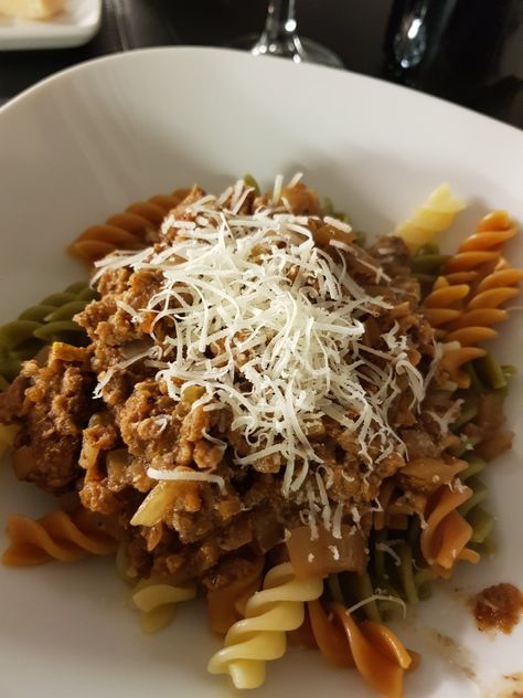 Slowcooker 'spagbol ' pasta Bolognese Bolognese Aesthetic, Pasta Board, Pasta Bolognese, Study Buddy, Take It Slow, Love At First Bite, Savory Food, Eat The Rich, Happy Foods