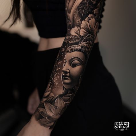 INCREDIBLE JAPANESE REALISM FULL SLEEVE TATTOO DONE BY YOGI DONE USING @eztattooing @radiantcolorsink @balmtattooindo 💥DM US FOR YOUR FREE CONSULTATION TODAY💥 ▪️WORLDWIDE FAMOUS ARTISTS ▪️PRIVATE LUXURY LOCATION ▪️PACKAGES AVAILABLE ON REQUEST ▪️INTERNATIONAL AWARD WINNING ▪️CUSTOM DESIGNS ▪️VEGAN INK ▪️INTERNATIONAL HYGIENE STANDARDS ▪️SPONSORED BY THE BEST NAMED BRANDS WORLDWIDE FB/INSTA - @luxuryinkbali @luxuryinkcanggu @luxuryinkjakarta 📲 W/A +6281237096409 www.luxuryinkcanggu.com Japanese Realism, Realism Tattoo Sleeve, Canggu Bali, Tattoo Graphic, Full Sleeve Tattoo, Tattoo Art Drawings, Tattoo Sleeve Designs, Sleeve Tattoo, Free Consultation