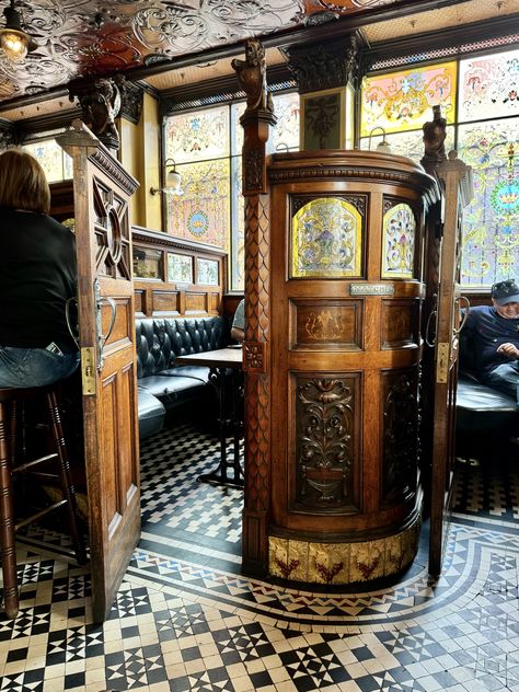 snug in the Crown Liquor Saloon Irish Pub Interior, Irish Pub Design, Pub Interior Design, Whiskey Lounge, Pub Interior, Pub Design, Belfast Northern Ireland, Northern Irish, Old Pub