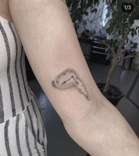 Salvador Dali Tattoo Ideas, Famous Art Tattoo, Tattoo On Black Women, Tattoo For Women Arm, Salvador Dali Tattoo, Small Dope Tattoos, Dali Tattoo, Medium Tattoos, Tattoo Finger