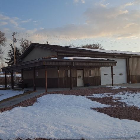 Beautiful 40x80x14 Rigid Building by Simpson Steel Buildings in Nebraska! Metal Buildings With Living Quarters, Building A Carport, Metal Building Kits, Wood Building, Building Company, Shop Buildings, Steel Building, Building Companies, Metal Building Homes