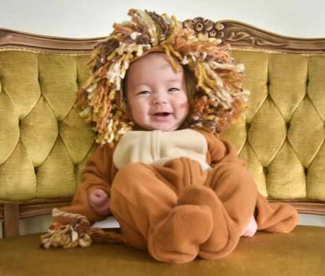 DIY Baby Lion Costume – Eclectic Spark Lion Photoshoot, Costume Diy Women, Lion Costumes, Lion Costume Diy, Baby Lion Costume, Lion Face Paint, Newborn Halloween Costumes, Lion King Baby Shower, Lion King Baby