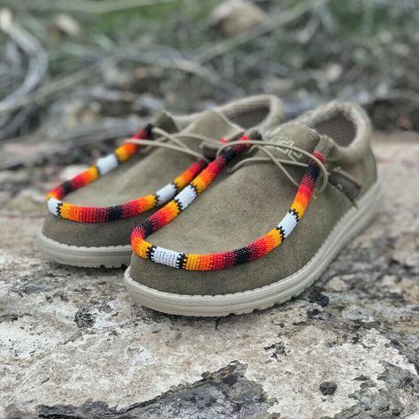 Beaded Hey Dudes, Hey Dude Shoes Women, Custom Hey Dudes, Shoes Western, Indian Shoes, Nfr Fashion, Western Shoes, Beaded Shoes, Beaded Hat