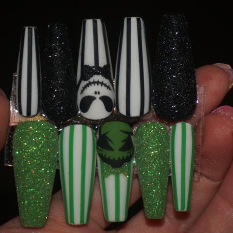 Jack Skellington Christmas Nails, Oogie Boogie Nails, Sally Nails, Nightmare Before Christmas Nails, Punk Nails, Short Acrylic, Oogie Boogie, Fall Halloween Decor, Dip Powder Nails