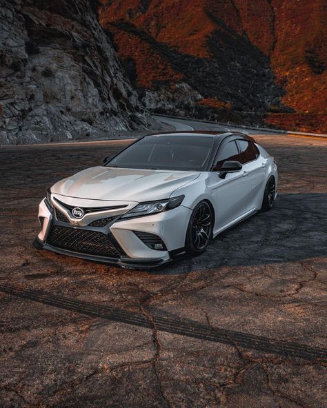 White Toyota Camry Aesthetic, Camry Xse, Camry Se, Retro Wallpaper Iphone, Chevy Muscle Cars, Car Goals, Street Racing Cars, Street Racing, Toyota Cars