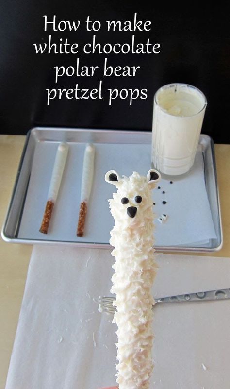 White Chocolate Polar Bear Pretzel Pops - so cute :-)  I will probably never make these, but they're still awfully cute. Pretzel Pops, Frozen Pretzels, Polar Bear Party, Polar Bear Baby Shower, January Crafts, Bear Birthday Party, Panda Party, Pretzel Sticks, Pretzel Rods