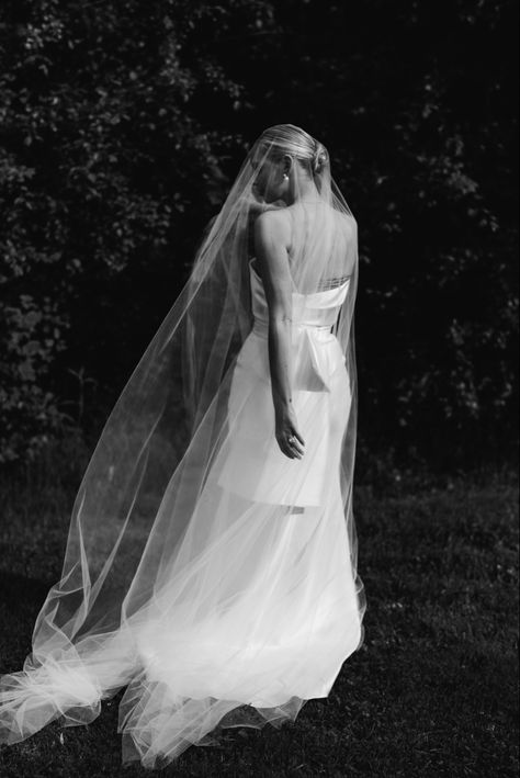 Shot by @lizalit Monochromatic Wedding, Vogue Bride, Wedding Details Photography, Bride Poses, Luxury Wedding Photography, Bridal Portrait, Wedding Photos Poses, Romantic Bride, Bride Photo