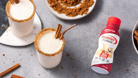 Cinnamon Roll Smoothie | Premier Protein Cinnamon Roll Protein Shake, Ww Drinks, Cinnamon Roll Smoothie, Protein Drink Recipes, Cinnamon Latte, Protein Dessert, Premier Protein Shakes, Protein Powder Shakes, Cinnamon Roll Pancakes