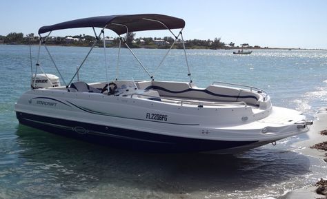 Lake Boats, Boat Club, Pirates Cove, Maui Travel, Deck Boat, Maui Vacation, Lake Boat, Cool Deck, Best Boats