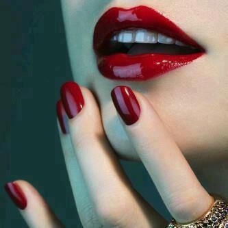 Nothing's better than blood red nails. Red Nail Polish, Red Nail, Victoria Secrets, Beautiful Lips, Olivia Palermo, Pretty Makeup, Gigi Hadid, All Things Beauty, Beautiful Makeup