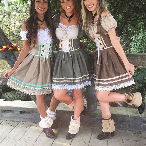 Oktoberfest Outfits, Beer Girl, Oktoberfest Party, Trendy Outfits For Teens, Costume Dress, Outfits For Teens, Trendy Outfits, Beer, Halloween