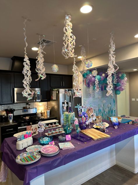 Mermaid Birthday Party At Home, Mermaid Cat Birthday Party, Mermaid Spa Party, Mermaid Sleepover Party, Mermaid 6th Birthday Party, Mermaid 5th Birthday Party, Mermaid Sleepover, Mermaid Party Outfit, Mermaid Birthday Party Decor