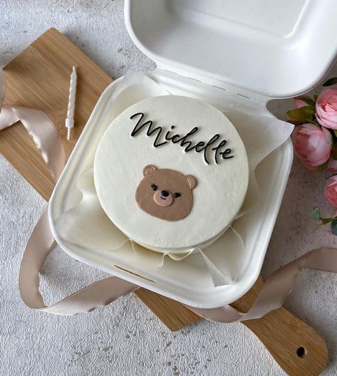 @marylinn_minicake Teddy Bear Bento Cake, Bento Cake Bear, Bear Cake Design, Bear Birthday Cake, Teddy Bear Birthday Cake, Milestone Cake, Breakfast Bread Recipes, Teddy Bear Cakes, Beautiful Cake Designs