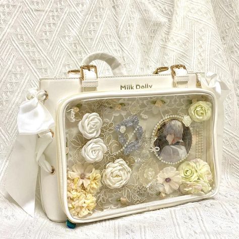 Itabag Aesthetic, Ita Bag Aesthetic, Ita Bag Ideas, Itabag Ideas, Ita Bags, Anime Bag, Ita Bag, Bag Display, Transparent Bag