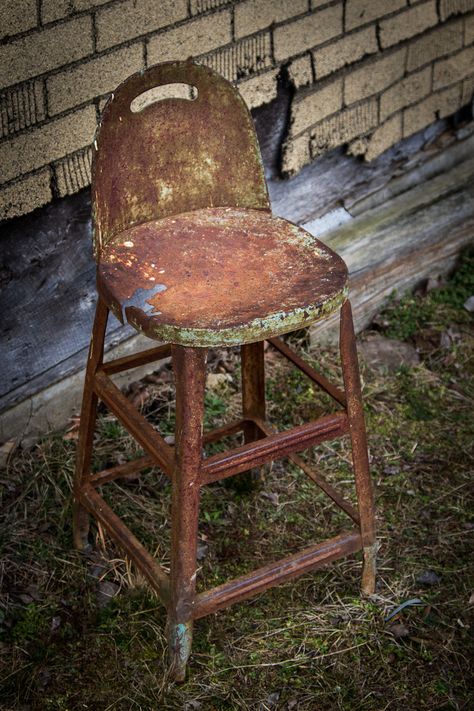 left behind... Rusty Objects Photography, Rustic Rust Jewelry With Patina, Rusty Junk, Desk Chair Comfy, Rusty Machinery, Rust Never Sleeps, Rust In Peace, Rusted Metal, Old Chairs