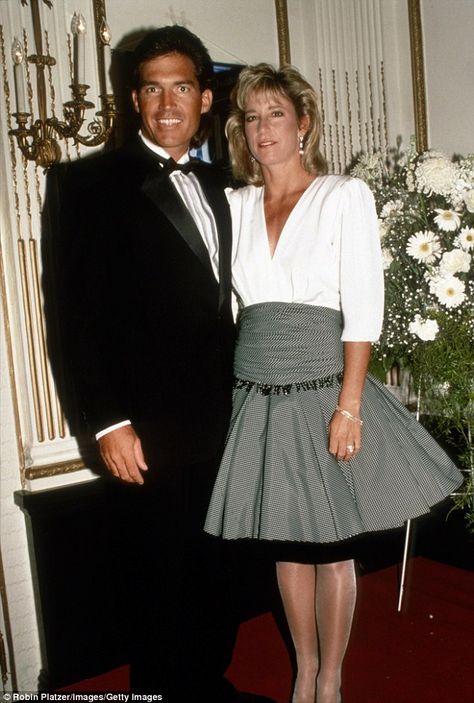 The change: Tennis champ Chris Evert revealed that the hormonal changes associated with menopause contributed to the end of her 18-year marriage to Olympic downhill skier Andy Mill in 2006 (pictured in 1988) Chris Evert Tennis, Chris Evert, Tennis Legends, Hormonal Changes, World Of Sports, Tennis Players, The Change, Tennis, Sports