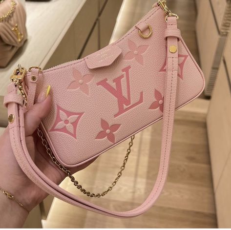 Cute Lv Bags, Lv Pink Bag, Louis Vuitton Pink Bag, Pink Lv Bag, Pink Louis Vuitton Bag, Girly Backpacks, Tas Lv, Lv Shoulder Bag, Stylish School Bags