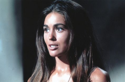 Everything about the mighty PLANET OF THE APES saga, from the original novel, via the classic films of the 60s and 70s, right up to the 2011 reboot. Linda Harrison, Female Doctor, Planet Of The Apes, Beauty Inspo, 8th Of March, Classic Films, My Beauty, The Mighty, The 60s