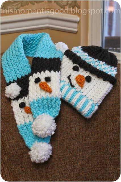 LOOM KNIT:  SNOWMAN SCARF, free pattern.  #loomknitholidayscarfset #freeloomknittingpatterns #loomknitsnowmanhat Snowman Scarf Pattern, Knit Snowman, Round Loom Knitting, Loom Hats, Loom Knit Hat, Loom Knitting Stitches, Loom Crochet, Snowman Scarf, Diy Sy