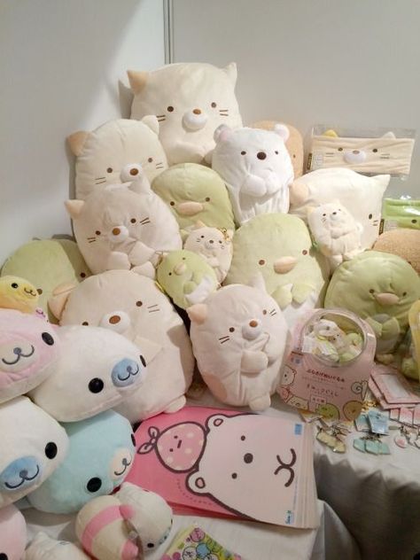 Pink Piercings, Sumikko Gurashi Plush, Sumiko Gurashi, Nocturnal Bloodlust, Films Disney, Cute Squishies, Donnie Darko, Kawaii Toys, Sumikko Gurashi