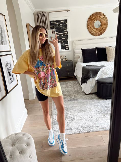 Jordan Elevate, Jordan 1 Elevate Low, Jordan 1 Elevate, Uni Outfits, Fitness Inspo, Jordan 1, Tshirt Dress, Jordan, University