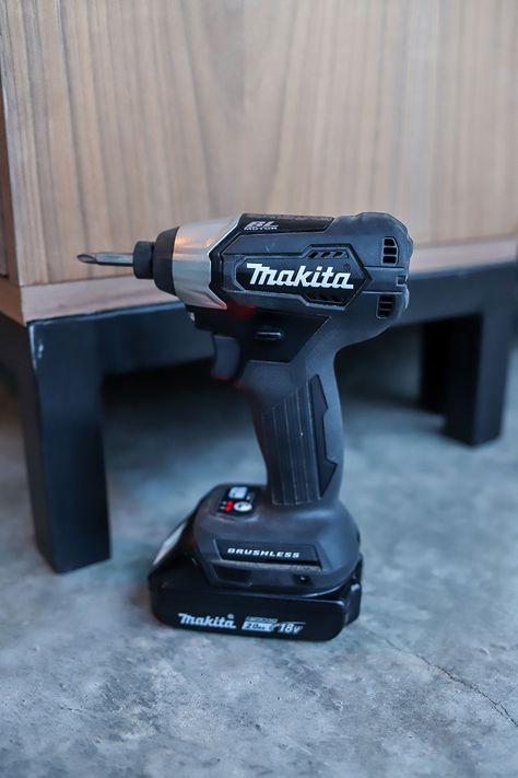 Makita Sub-Compact Brushless Cordless Impact Driver Tool Review Kreg Tools, Electrician Tools, Impact Driver, Spoiler Alert, Power Drill, Architecture Details, Submarine, Fun Diys, Wood Projects