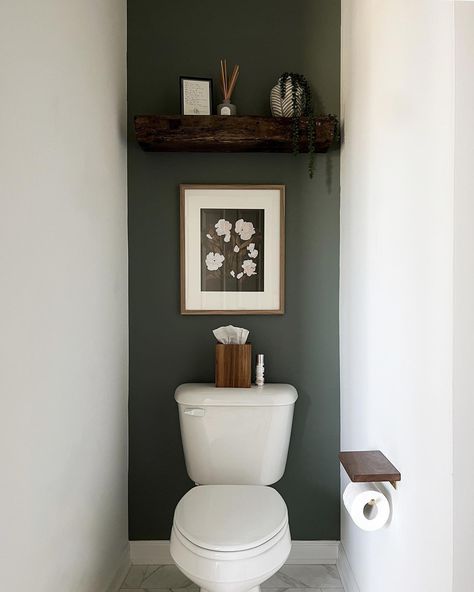 Small Half Bathroom, Small Bathroom Wallpaper, Half Bathroom Decor, Budget Makeover, Toilet Room Decor, Small Toilet Room, Bathroom Accent Wall, Home Paint, Bathroom Plans