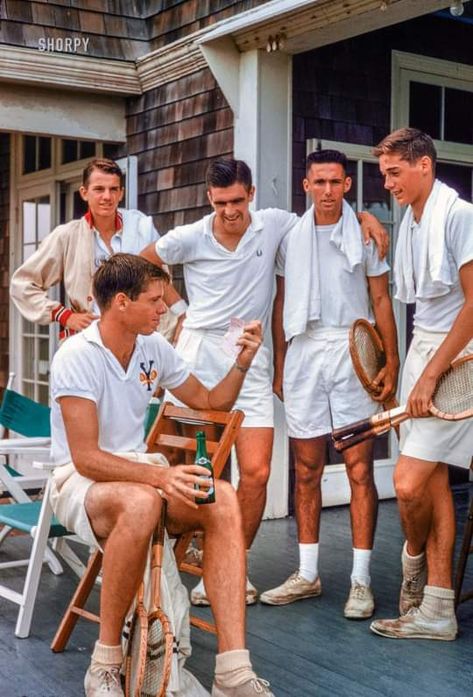 Hamptons Tennis, Ivy Look, Frat Guys, Ivy League Style, Vintage Photoshoot, Ivy Style, Prep Style, Five Guys, Sporty Chic