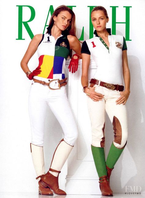 Ralph Lauren Ad, Ralph Lauren Ads, Ralph Lauren Looks, Preppy Handbook, 90s Aesthetics, Fashion Evolution, Ralph Laurent, Equestrian Chic, Estilo Country