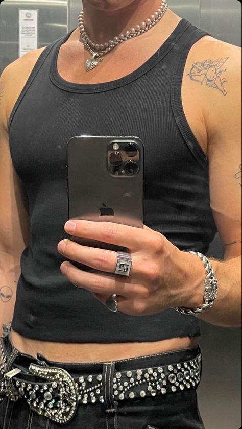 Street Wear Jewelry Men, Black Wife Beater Outfit Men, Tour Outfits Men, Wife Beater Outfit Men, Aesthetics Art, Afro Punk Fashion, Trendy Boy Outfits, Mens Trendy Outfits, Street Style Outfits Men