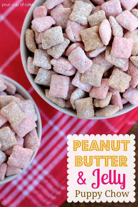 Peanut Butter & Jelly Puppy Chow - Your Cup of Cake Puppy Chow Mix, Peanut Butter Jelly Recipes, Puppy Chow Snack, Puppy Chow Cookies, Chex Mix Recipes Original, Puppy Chow Chex Mix Recipe, Chow Puppy, Chex Mix Puppy Chow, Muddy Buddies Recipe