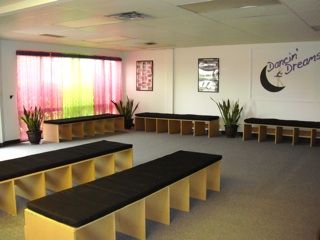 minimalist seating / storage Dance Studio Storage, Dance Studio Waiting Room, Dance Studio Design Interiors Modern, Dance Studio Reception Area, Dance Studio Waiting Area, Dance Studio Lobby Ideas, Dance Studio Changing Room, Industrial Dance Studio, Gym Lobby