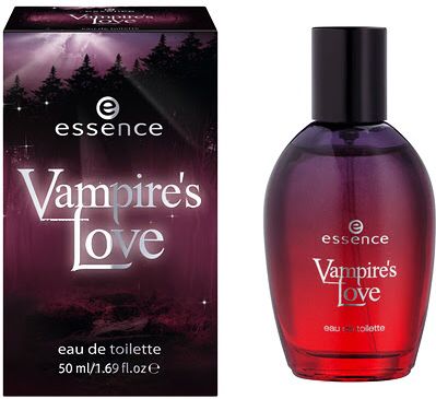 Vampire's Love Vampire Love, Perfume Scents, Perfume Lover, Bath And Body Care, Perfume Collection, Makeup Collection, Smell Good, Makeup Inspo, Body Works