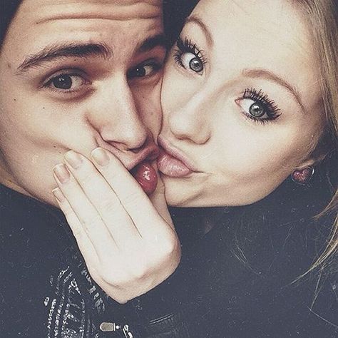 70+ Cute Couple Selfies Photos Ideas Collection (Best For Profile Pictures Also)  http://www.ultraupdates.com/2016/03/cute-couple-selfies-ideas/  #CuteSelfies #CuteCoupleSelfie #CoupleSelfie #Selfies #Ideas #profilePictures Photos Couple Mignon, Valentine Picture, Couple Selfies, Foto Tips, Cute Couples Photos, The Perfect Guy, Selfie Ideas, Photo Couple, Foto Inspiration