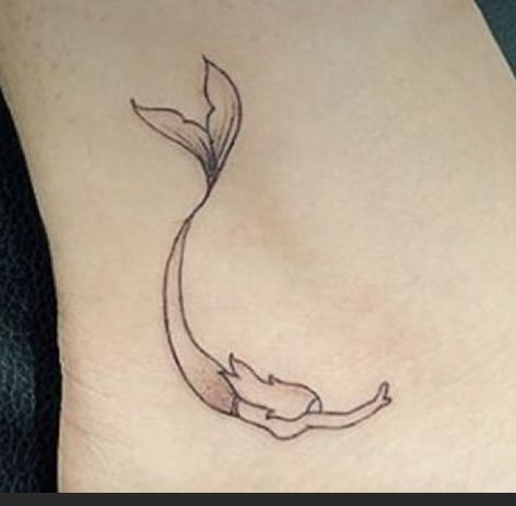 Simple Mermaid Tattoo, Small Mermaid Tattoo, Swimming Tattoo, Mom Tattoo Designs, Mom Tattoo, Shape Tattoo, Ocean Tattoos, Mermaid Tattoo, Mermaid Tattoos