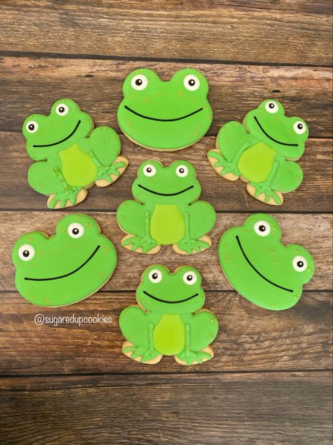 Frog Cookies Royal Icing, Frog Cookies Decorated, Sugar Cookies Royal Icing, Up Cookies, Royal Icing Cookies Recipe, Frog Cookies, Frog Birthday Party, Frog Birthday, Cookies Royal Icing