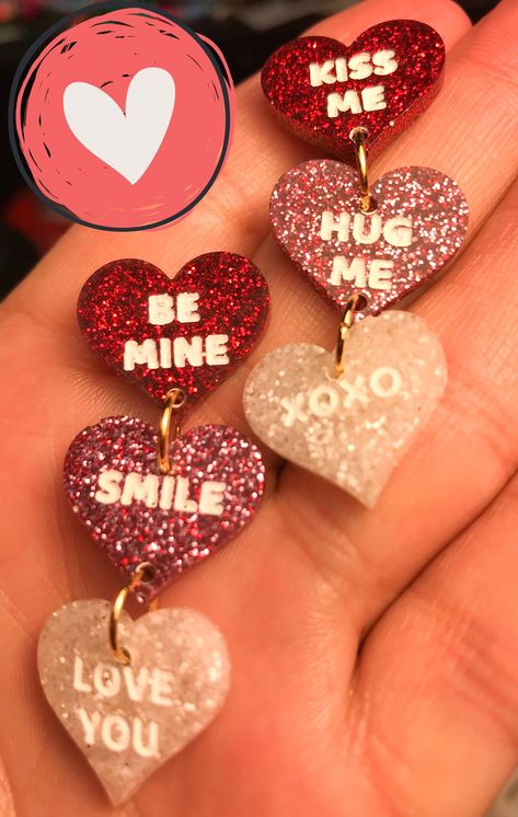 Valentines Resin Earrings, Resin Valentine Ideas, Valentine Resin Ideas, Resin Earrings Diy, Diy Resin Earrings, Valentine Earrings, Conversation Heart, Winter Earrings, Diy Resin Projects