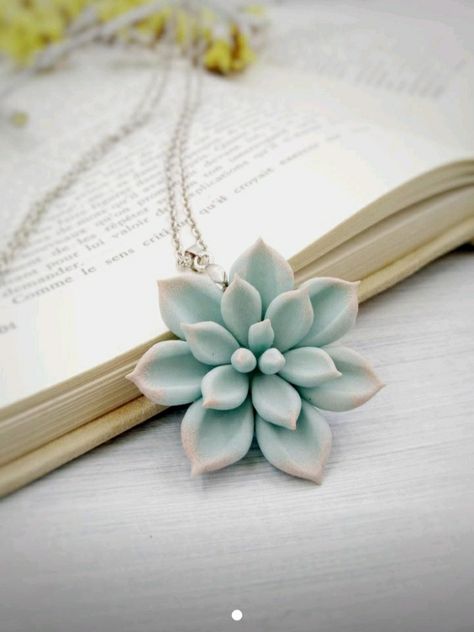 Succulent Necklace, Botanical Necklace, Succulent Gift, Clay Keychain, Polymer Clay Flower Jewelry, Clay Diy Projects, Polymer Clay Jewelry Diy, Clay Jewelry Diy, Cute Clay