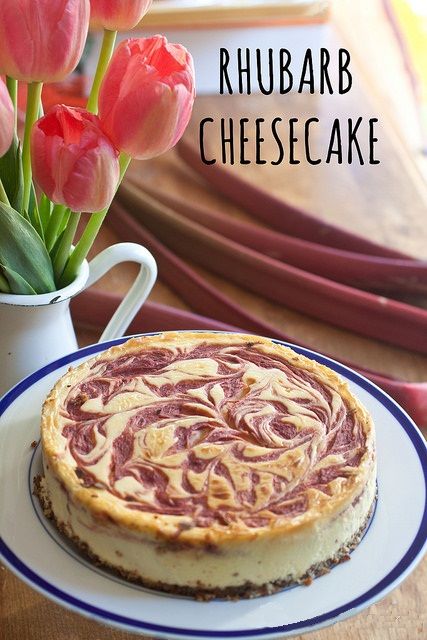 Keto Rhubarb, Rhubarb Cheesecake, Rhubarb Desserts, Rhubarb Recipes, Low Carb Desserts, Food Cakes, Keto Dessert, Cheesecake Recipes, High Tea