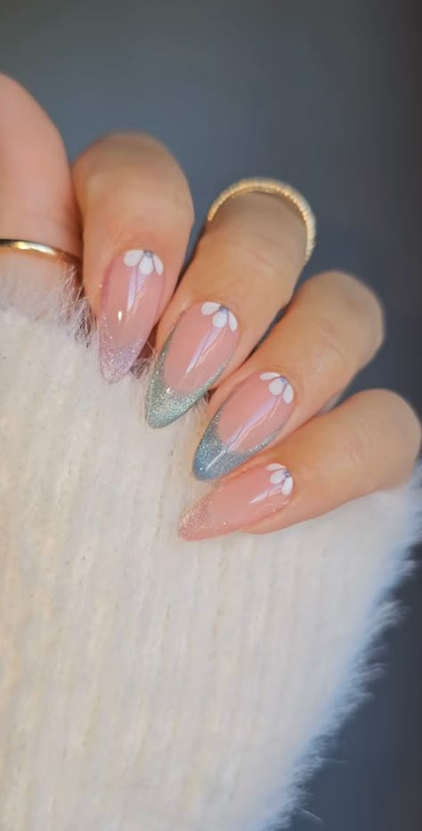 Oval Nails Designs Neutral, Cuticle Nail Design, Real Nail Ideas, Multicoloured French Tip Nails, Creative French Tip Nails, Nail Designs With Gems, Intricate Nail Designs, Minimal Nails, Casual Nails