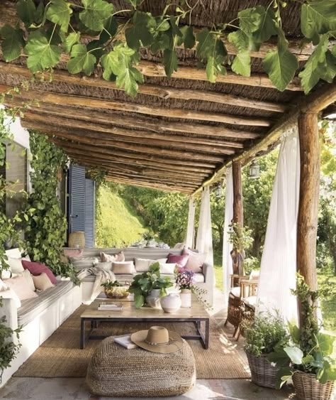 Rustic Pergola, Rustic Patio, Pergola Patio, Backyard Patio Designs, Garden Cottage, Back Patio, Outdoor Rooms, Backyard Landscaping Designs, Garden Room