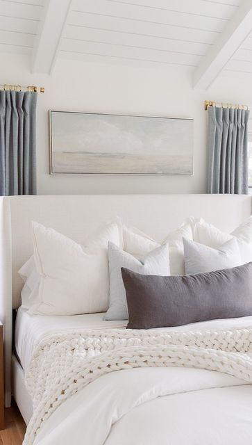 Meredith | Design, Decor, Lifestyle on Instagram: "How to create a fluffy and inviting bed with one simple hack. Start with a medium weight down comforter. Fold in half at the end of your bed, then fold then top half back towards the head of the bed. It’s as easy as that! Our down comforter insert is from @macys and is currently on sale! ✨Want to know where something is from? Here are a few easy ways to shop my posts & reels: 1️⃣ Following @the_drews_design on the @shop.ltk app (turn on e Bedroom Chandelier, Coastal Modern, Live Beautifully, Chandelier Bedroom, Down Comforter, Table Lamps For Bedroom, My Posts, Make Your Bed, Neutral Decor