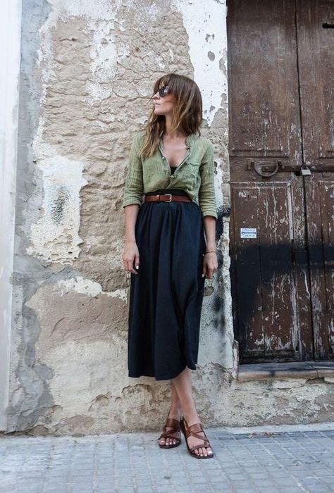 f337d999d9ad116a7b4f3d409fcc6480desc48612262ri Midi Rock Outfit, Tan Midi Skirt, Midi Skirt Fall, Summery Outfits, Khaki Shirt, Midi Skirt Outfit, Rock Outfit, 2021 Fashion, Black Midi Skirt