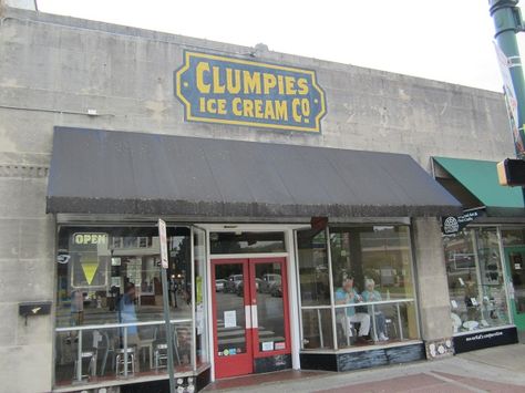 Clumpies Ice Cream, Chattanooga TN in the North Shore neighborhood Chattanooga Tn, North Shore, Favorite City, Vacation Ideas, Travel Usa, Day Trip, Places Ive Been, Tennessee, Ice Cream