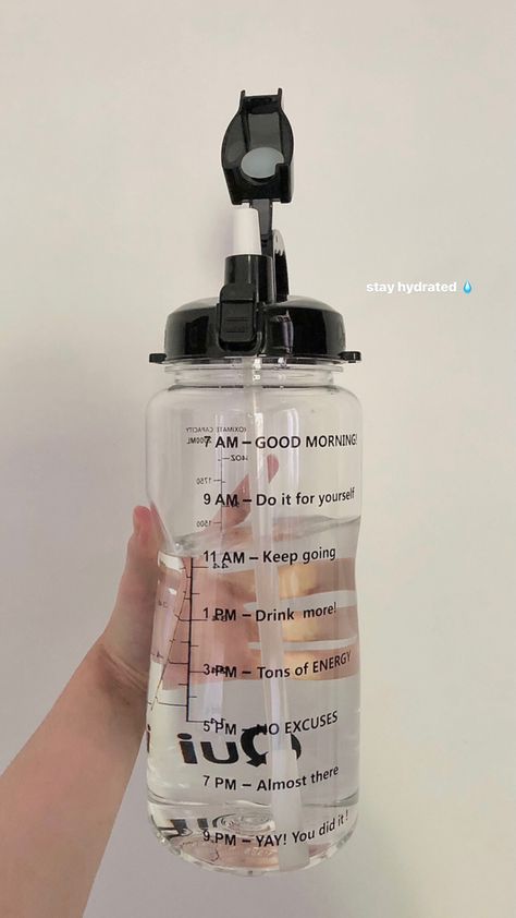 Motivation Water Bottle, Nighty Nighty, 2l Water Bottle, Digital Vision Board, Motivational Water Bottle, Body Hygiene, Cute Water Bottles, Kehlani, Stay Hydrated