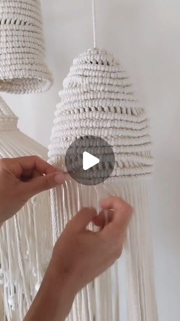 Macrame Lamp Tutorial, Macrame Lamp Shade Tutorial, Macrame Interior, Plastic Chandelier, Lampe Crochet, Macrame Lampshade, Weaving Crochet, Crochet Lampshade, Macrame Lamp Shade