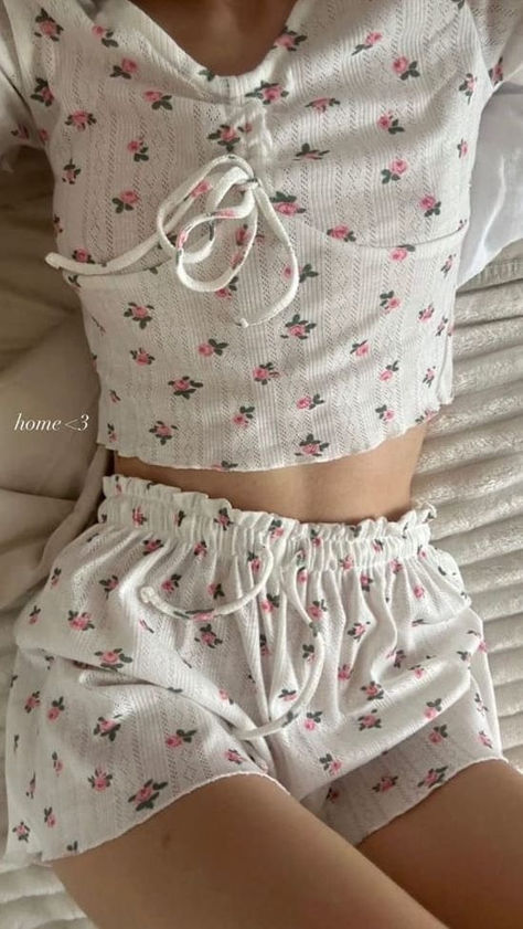 coquette aesthetic outfit: vintage floral pajama set Pajamas Aesthetic, Pijamas Women, Cute Pajama, Pajama Fashion, Cute Pjs, Pajama Outfits, Cute Pajama Sets, Cute Sleepwear, Spring 23